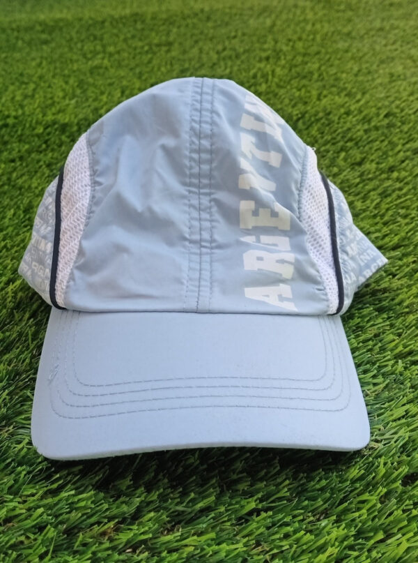 Gorra ARGENTINA, color celeste-blanco