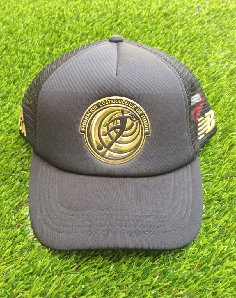 Gorra COSTA RICA, color negro logo federación de futbol