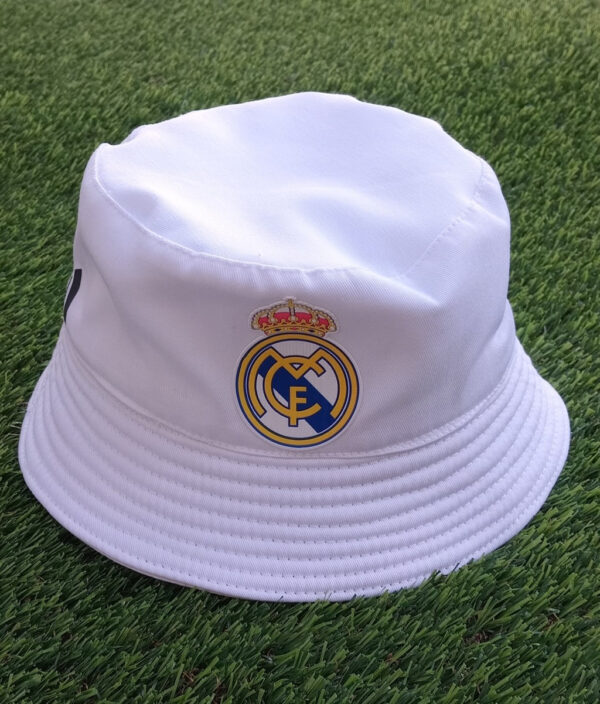 Piluso sombrero REAL MADRID, color blanco