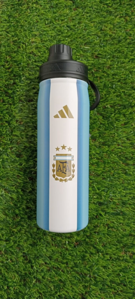 Botella original ARGENTINA, color albiceleste