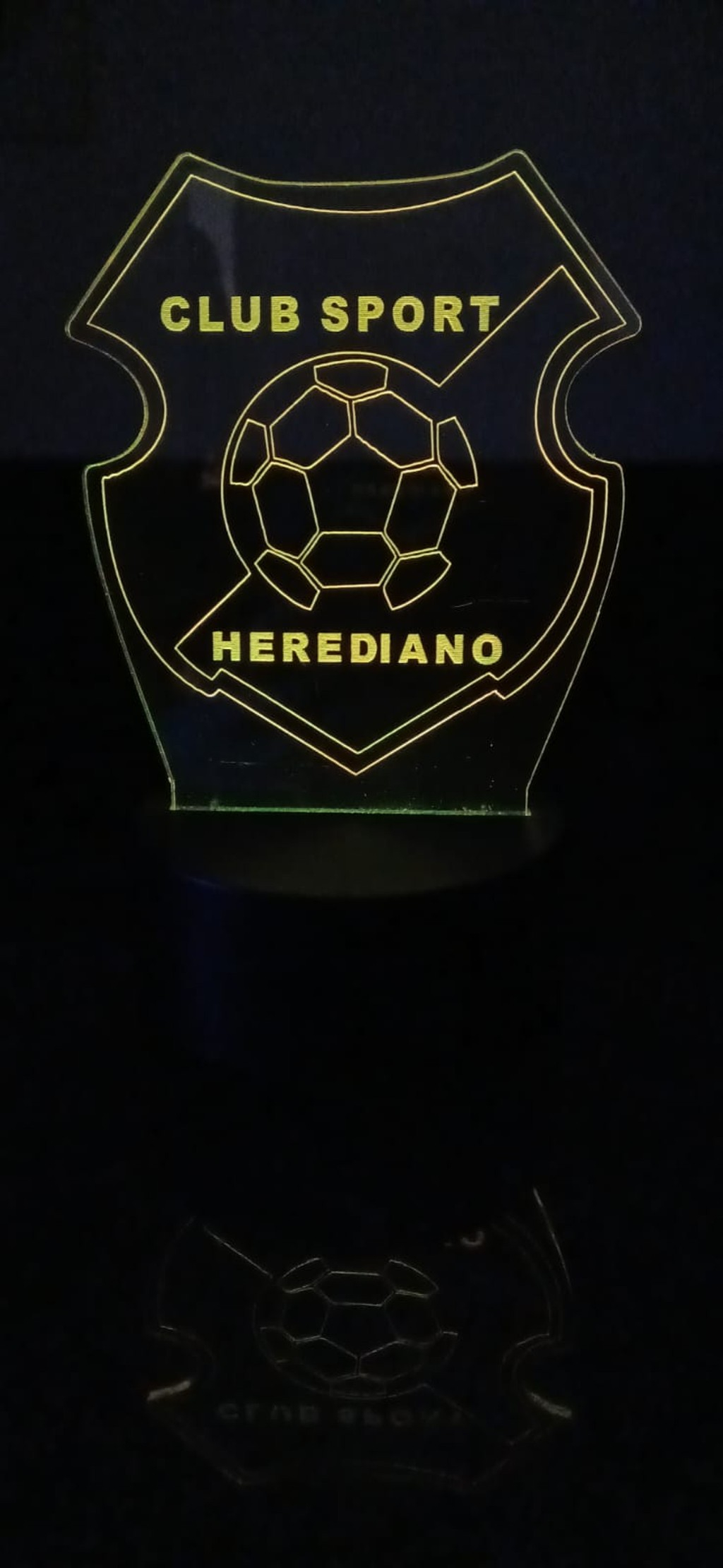 Lámpara figura de acrílico HEREDIA, escudo Club Sport Herediano