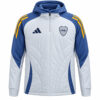 Jacket original BOCA JUNIORS, color gris claro con mangas y hombros en celeste oscuro